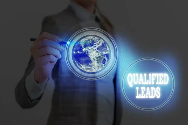 Cómo usar IA para calificar leads antes de tu equipo comercial lead scoring con ia